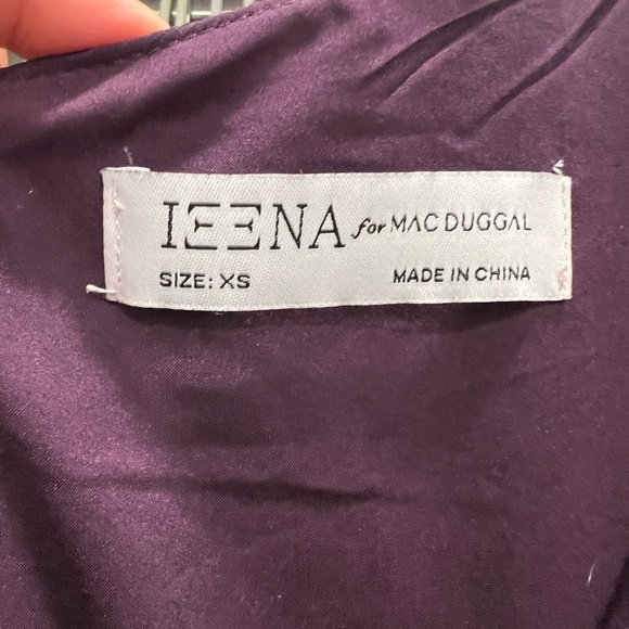 Gorgeous one shoulder gown worn once only for a few hours. - Picture 4 of 4